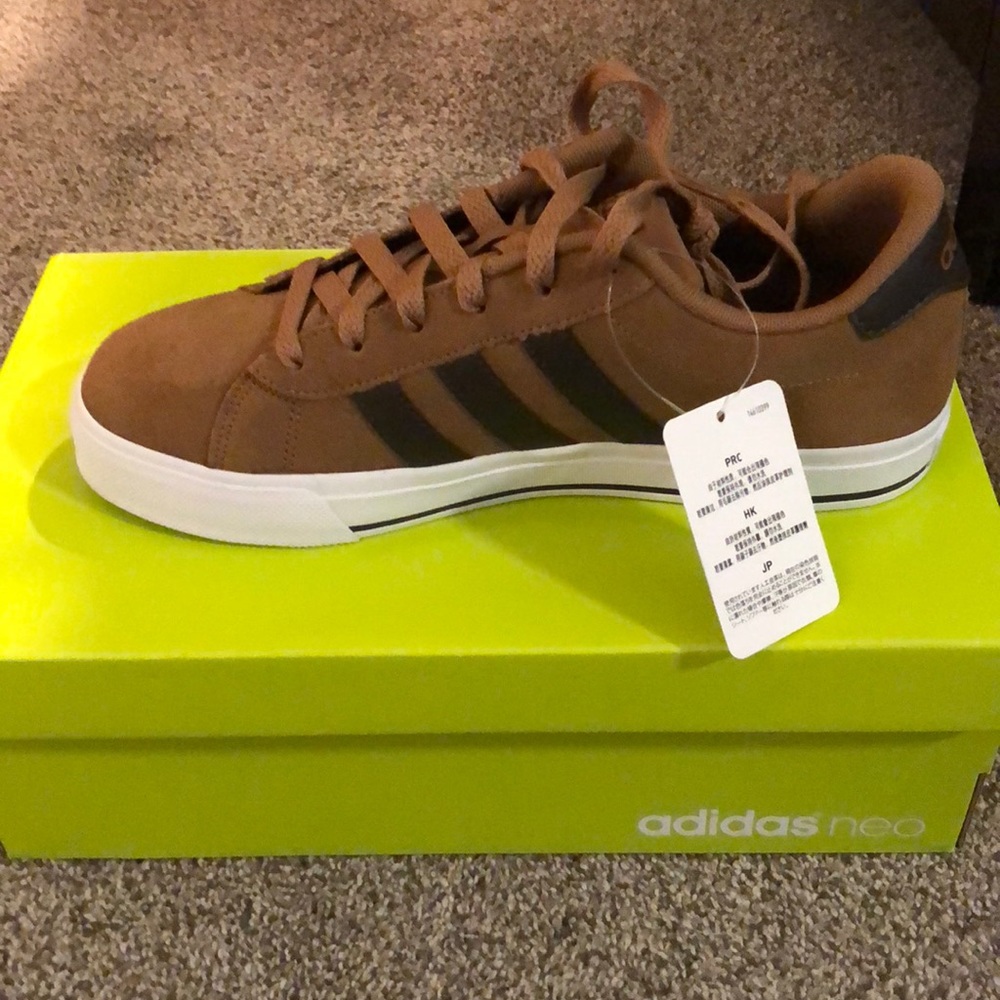 Brand new Men’s size 7 Adidas NEO shoes